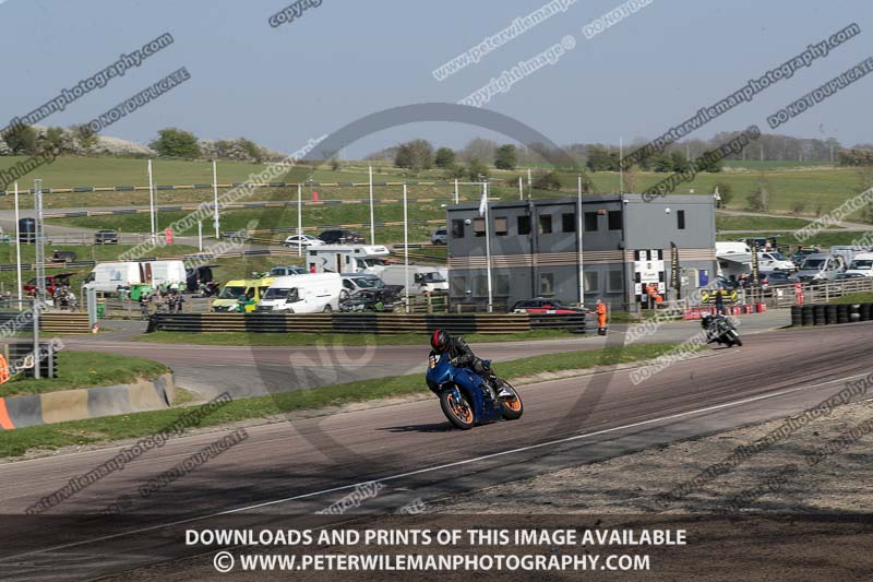cadwell park;cadwell park photographs;cadwell trackday photographs;enduro digital images;event digital images;eventdigitalimages;peter wileman photography;racing digital images;trackday digital images;trackday photos