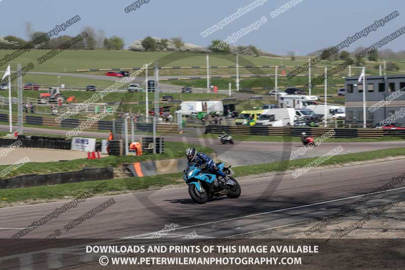 cadwell park;cadwell park photographs;cadwell trackday photographs;enduro digital images;event digital images;eventdigitalimages;peter wileman photography;racing digital images;trackday digital images;trackday photos