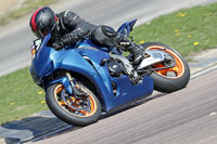 cadwell-park;cadwell-park-photographs;cadwell-trackday-photographs;enduro-digital-images;event-digital-images;eventdigitalimages;peter-wileman-photography;racing-digital-images;trackday-digital-images;trackday-photos