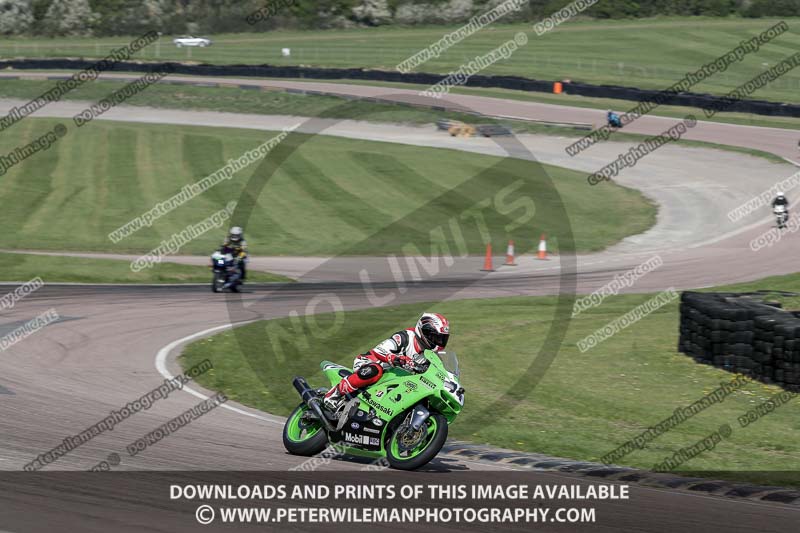 cadwell park;cadwell park photographs;cadwell trackday photographs;enduro digital images;event digital images;eventdigitalimages;peter wileman photography;racing digital images;trackday digital images;trackday photos