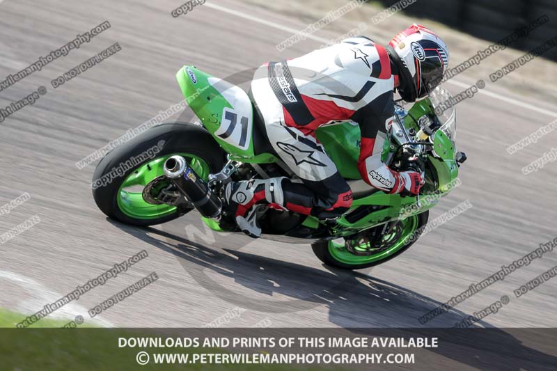 cadwell park;cadwell park photographs;cadwell trackday photographs;enduro digital images;event digital images;eventdigitalimages;peter wileman photography;racing digital images;trackday digital images;trackday photos