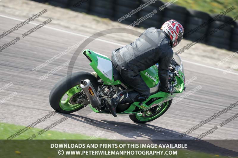 cadwell park;cadwell park photographs;cadwell trackday photographs;enduro digital images;event digital images;eventdigitalimages;peter wileman photography;racing digital images;trackday digital images;trackday photos