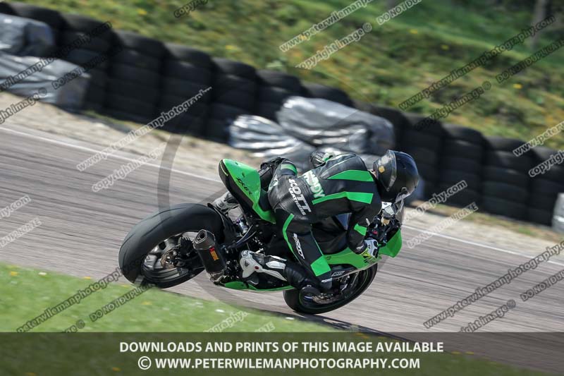 cadwell park;cadwell park photographs;cadwell trackday photographs;enduro digital images;event digital images;eventdigitalimages;peter wileman photography;racing digital images;trackday digital images;trackday photos