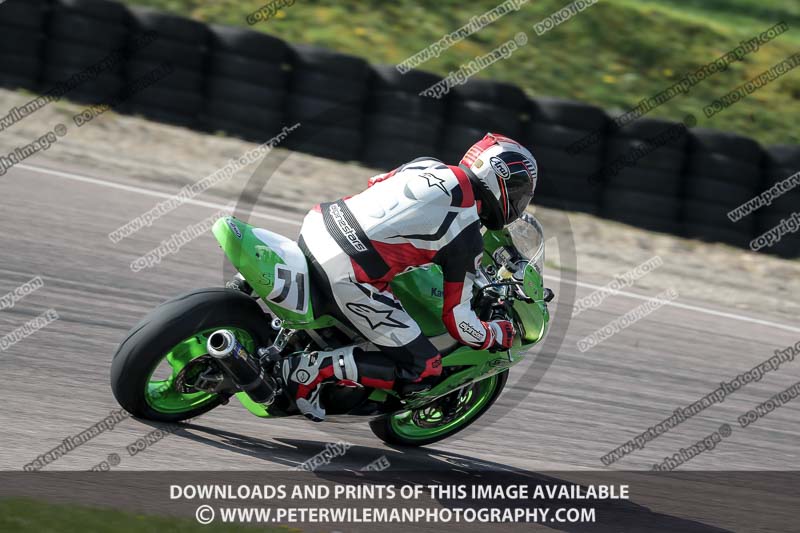 cadwell park;cadwell park photographs;cadwell trackday photographs;enduro digital images;event digital images;eventdigitalimages;peter wileman photography;racing digital images;trackday digital images;trackday photos