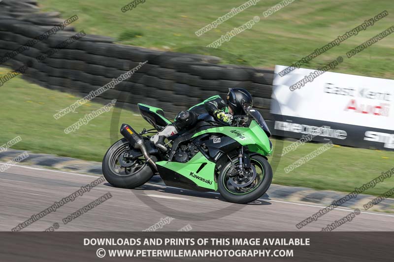cadwell park;cadwell park photographs;cadwell trackday photographs;enduro digital images;event digital images;eventdigitalimages;peter wileman photography;racing digital images;trackday digital images;trackday photos