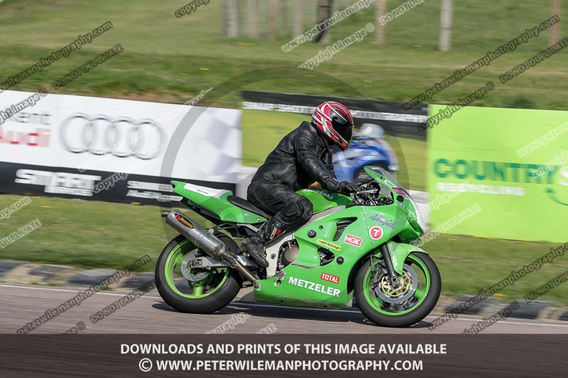 cadwell park;cadwell park photographs;cadwell trackday photographs;enduro digital images;event digital images;eventdigitalimages;peter wileman photography;racing digital images;trackday digital images;trackday photos