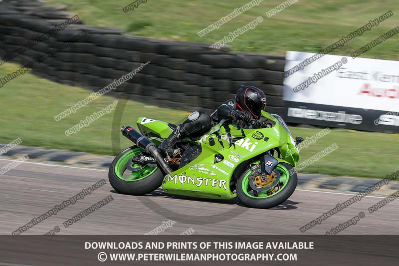 cadwell park;cadwell park photographs;cadwell trackday photographs;enduro digital images;event digital images;eventdigitalimages;peter wileman photography;racing digital images;trackday digital images;trackday photos