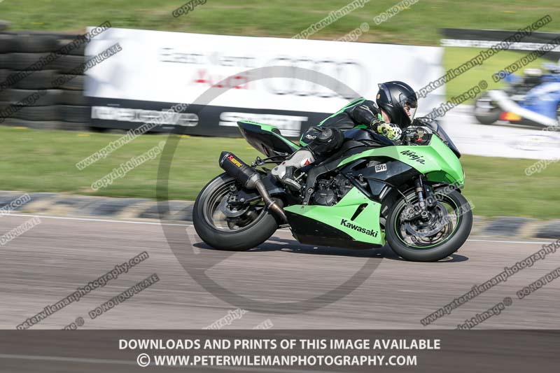 cadwell park;cadwell park photographs;cadwell trackday photographs;enduro digital images;event digital images;eventdigitalimages;peter wileman photography;racing digital images;trackday digital images;trackday photos