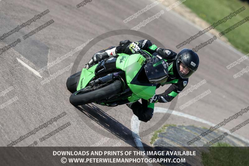 cadwell park;cadwell park photographs;cadwell trackday photographs;enduro digital images;event digital images;eventdigitalimages;peter wileman photography;racing digital images;trackday digital images;trackday photos