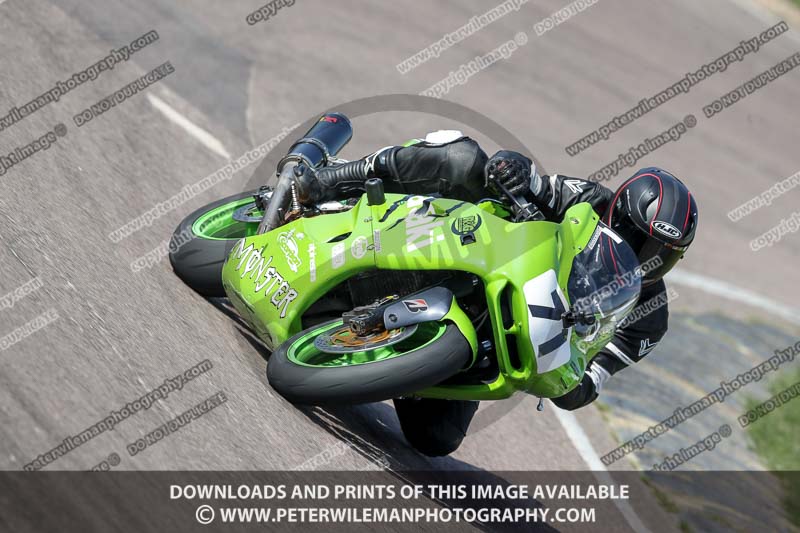 cadwell park;cadwell park photographs;cadwell trackday photographs;enduro digital images;event digital images;eventdigitalimages;peter wileman photography;racing digital images;trackday digital images;trackday photos