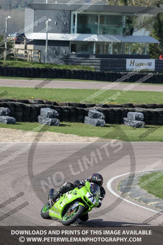 cadwell park;cadwell park photographs;cadwell trackday photographs;enduro digital images;event digital images;eventdigitalimages;peter wileman photography;racing digital images;trackday digital images;trackday photos