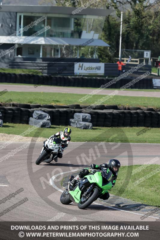 cadwell park;cadwell park photographs;cadwell trackday photographs;enduro digital images;event digital images;eventdigitalimages;peter wileman photography;racing digital images;trackday digital images;trackday photos