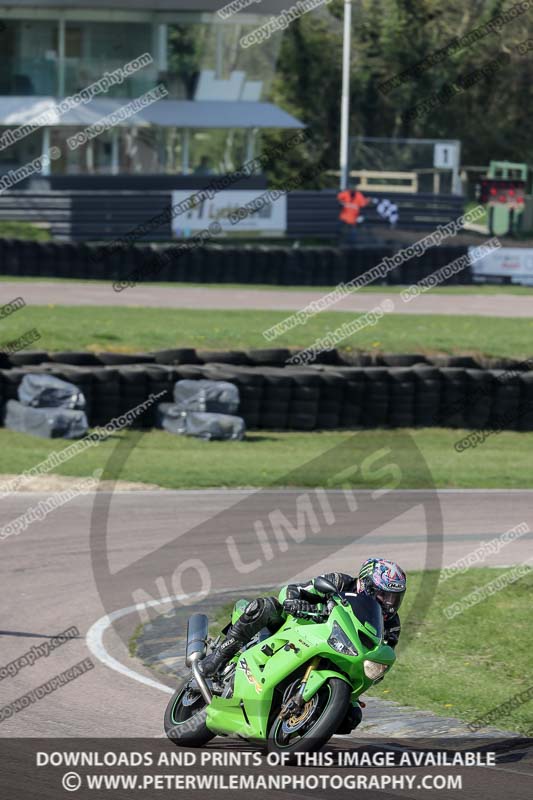 cadwell park;cadwell park photographs;cadwell trackday photographs;enduro digital images;event digital images;eventdigitalimages;peter wileman photography;racing digital images;trackday digital images;trackday photos