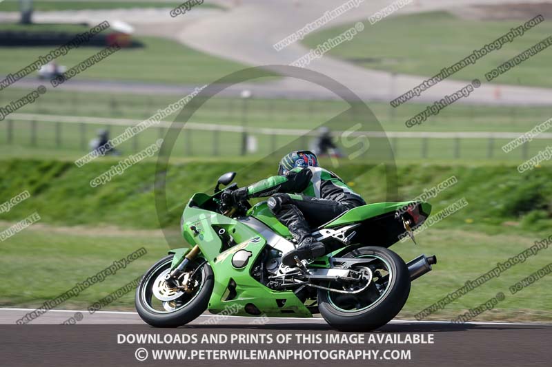 cadwell park;cadwell park photographs;cadwell trackday photographs;enduro digital images;event digital images;eventdigitalimages;peter wileman photography;racing digital images;trackday digital images;trackday photos