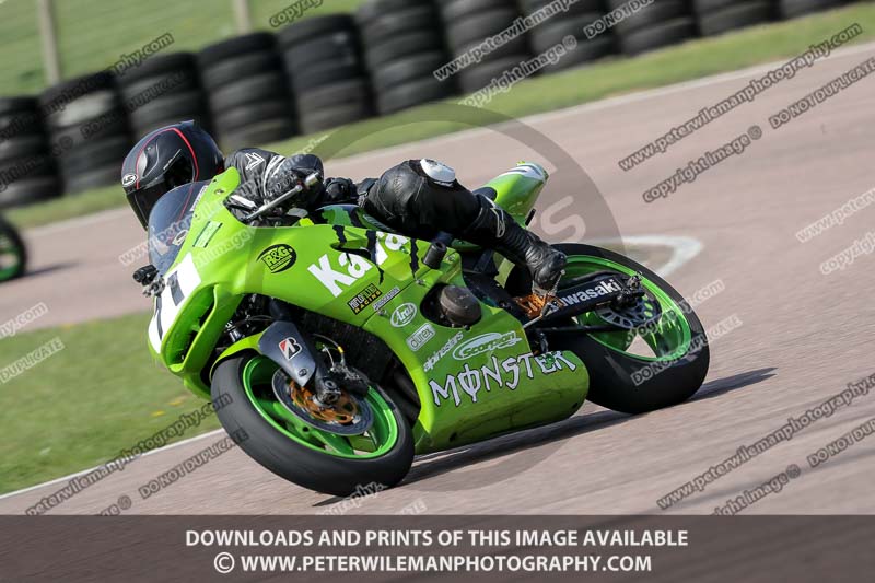 cadwell park;cadwell park photographs;cadwell trackday photographs;enduro digital images;event digital images;eventdigitalimages;peter wileman photography;racing digital images;trackday digital images;trackday photos