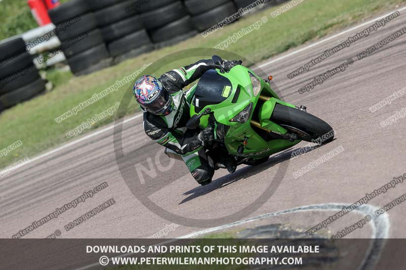 cadwell park;cadwell park photographs;cadwell trackday photographs;enduro digital images;event digital images;eventdigitalimages;peter wileman photography;racing digital images;trackday digital images;trackday photos