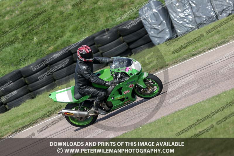 cadwell park;cadwell park photographs;cadwell trackday photographs;enduro digital images;event digital images;eventdigitalimages;peter wileman photography;racing digital images;trackday digital images;trackday photos