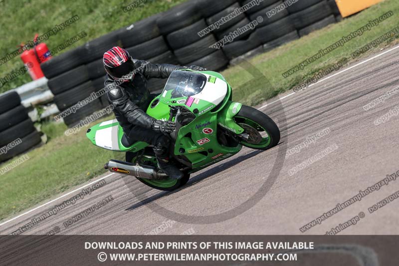 cadwell park;cadwell park photographs;cadwell trackday photographs;enduro digital images;event digital images;eventdigitalimages;peter wileman photography;racing digital images;trackday digital images;trackday photos