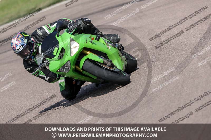 cadwell park;cadwell park photographs;cadwell trackday photographs;enduro digital images;event digital images;eventdigitalimages;peter wileman photography;racing digital images;trackday digital images;trackday photos