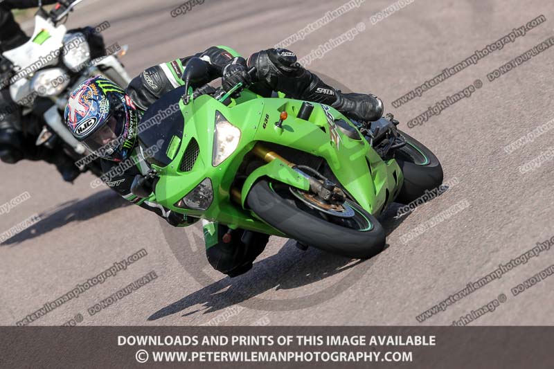 cadwell park;cadwell park photographs;cadwell trackday photographs;enduro digital images;event digital images;eventdigitalimages;peter wileman photography;racing digital images;trackday digital images;trackday photos