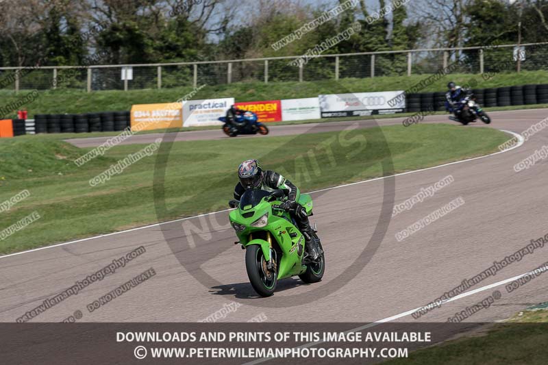 cadwell park;cadwell park photographs;cadwell trackday photographs;enduro digital images;event digital images;eventdigitalimages;peter wileman photography;racing digital images;trackday digital images;trackday photos