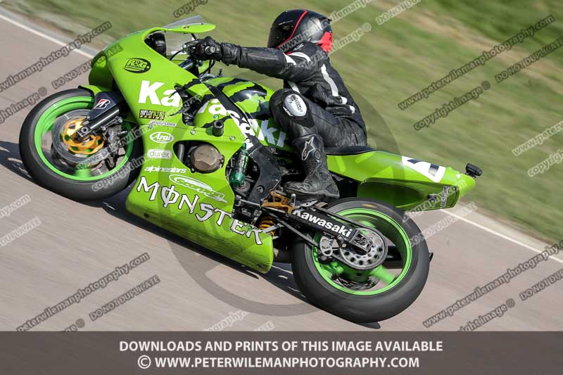 cadwell park;cadwell park photographs;cadwell trackday photographs;enduro digital images;event digital images;eventdigitalimages;peter wileman photography;racing digital images;trackday digital images;trackday photos