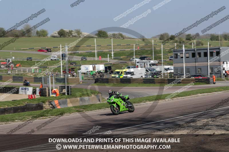 cadwell park;cadwell park photographs;cadwell trackday photographs;enduro digital images;event digital images;eventdigitalimages;peter wileman photography;racing digital images;trackday digital images;trackday photos
