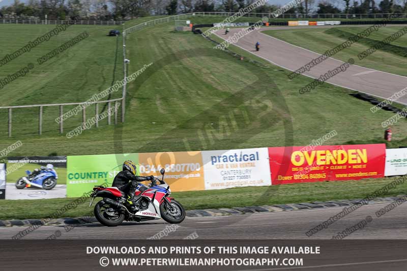 cadwell park;cadwell park photographs;cadwell trackday photographs;enduro digital images;event digital images;eventdigitalimages;peter wileman photography;racing digital images;trackday digital images;trackday photos