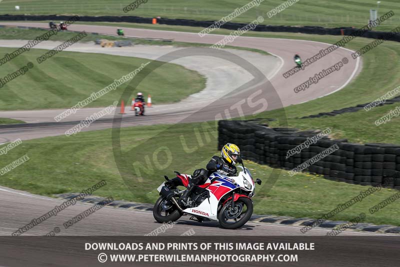 cadwell park;cadwell park photographs;cadwell trackday photographs;enduro digital images;event digital images;eventdigitalimages;peter wileman photography;racing digital images;trackday digital images;trackday photos