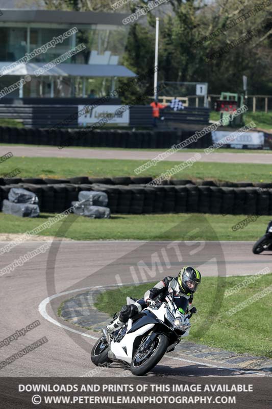 cadwell park;cadwell park photographs;cadwell trackday photographs;enduro digital images;event digital images;eventdigitalimages;peter wileman photography;racing digital images;trackday digital images;trackday photos