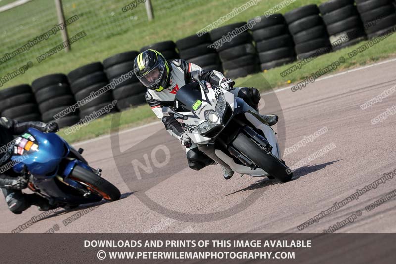 cadwell park;cadwell park photographs;cadwell trackday photographs;enduro digital images;event digital images;eventdigitalimages;peter wileman photography;racing digital images;trackday digital images;trackday photos