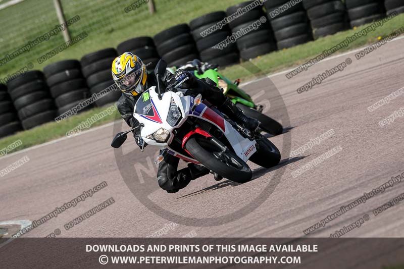 cadwell park;cadwell park photographs;cadwell trackday photographs;enduro digital images;event digital images;eventdigitalimages;peter wileman photography;racing digital images;trackday digital images;trackday photos