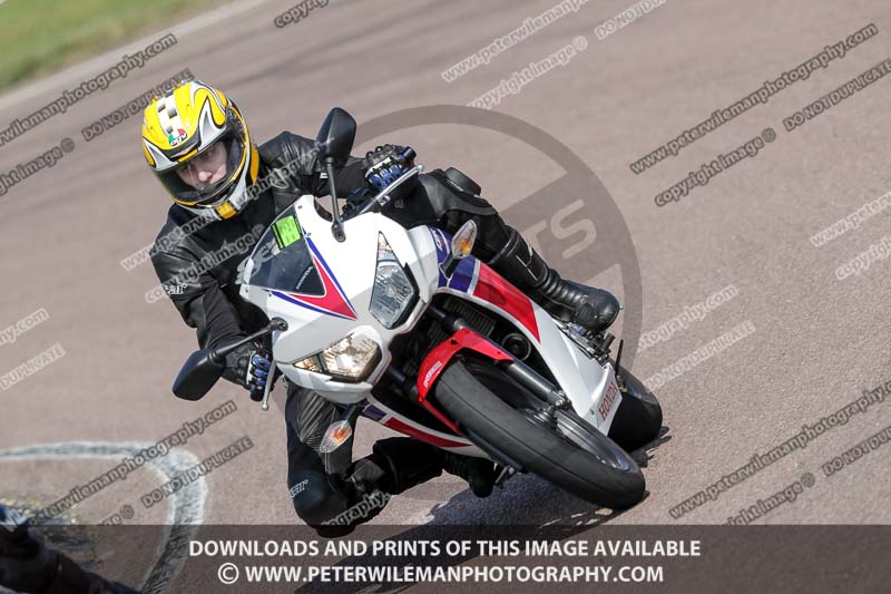 cadwell park;cadwell park photographs;cadwell trackday photographs;enduro digital images;event digital images;eventdigitalimages;peter wileman photography;racing digital images;trackday digital images;trackday photos