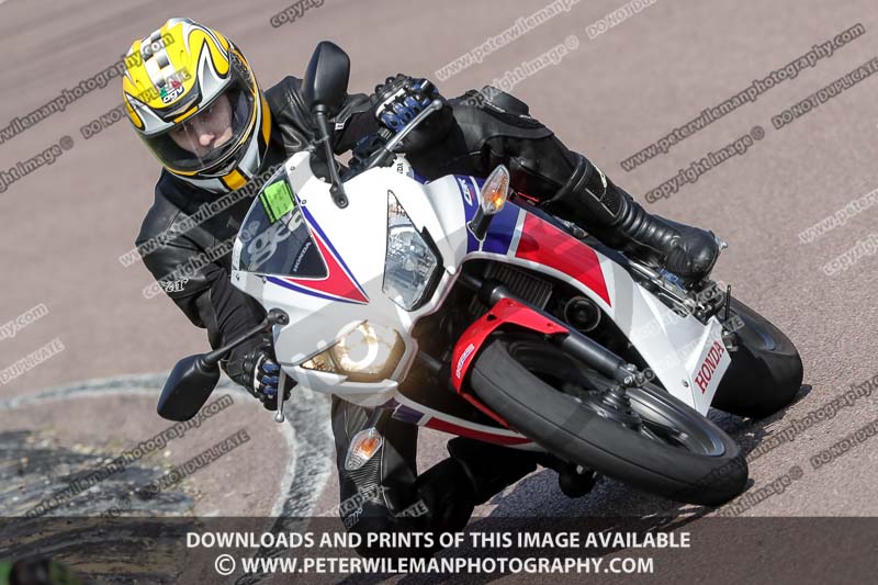 cadwell park;cadwell park photographs;cadwell trackday photographs;enduro digital images;event digital images;eventdigitalimages;peter wileman photography;racing digital images;trackday digital images;trackday photos