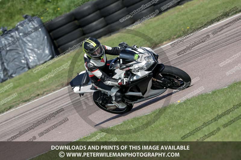 cadwell park;cadwell park photographs;cadwell trackday photographs;enduro digital images;event digital images;eventdigitalimages;peter wileman photography;racing digital images;trackday digital images;trackday photos