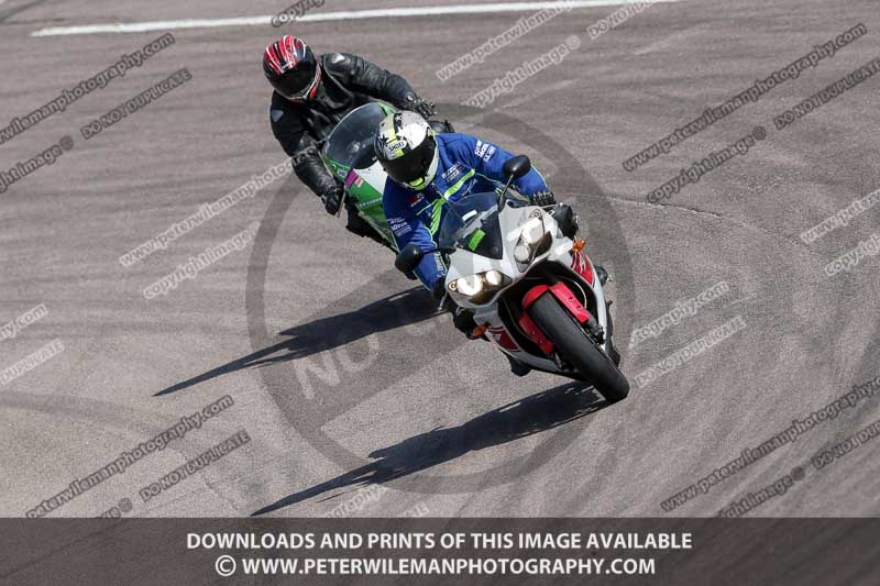 cadwell park;cadwell park photographs;cadwell trackday photographs;enduro digital images;event digital images;eventdigitalimages;peter wileman photography;racing digital images;trackday digital images;trackday photos