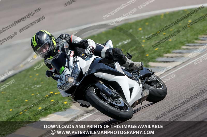 cadwell park;cadwell park photographs;cadwell trackday photographs;enduro digital images;event digital images;eventdigitalimages;peter wileman photography;racing digital images;trackday digital images;trackday photos