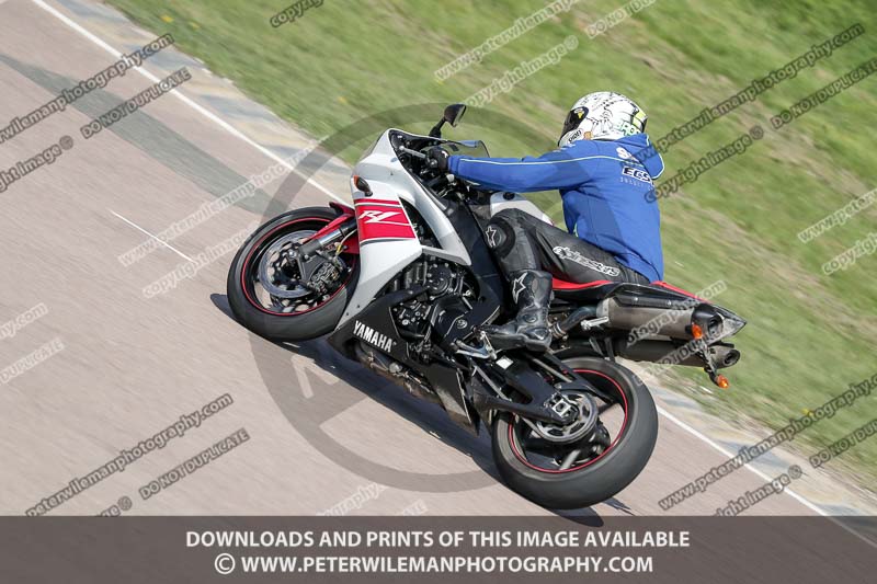 cadwell park;cadwell park photographs;cadwell trackday photographs;enduro digital images;event digital images;eventdigitalimages;peter wileman photography;racing digital images;trackday digital images;trackday photos