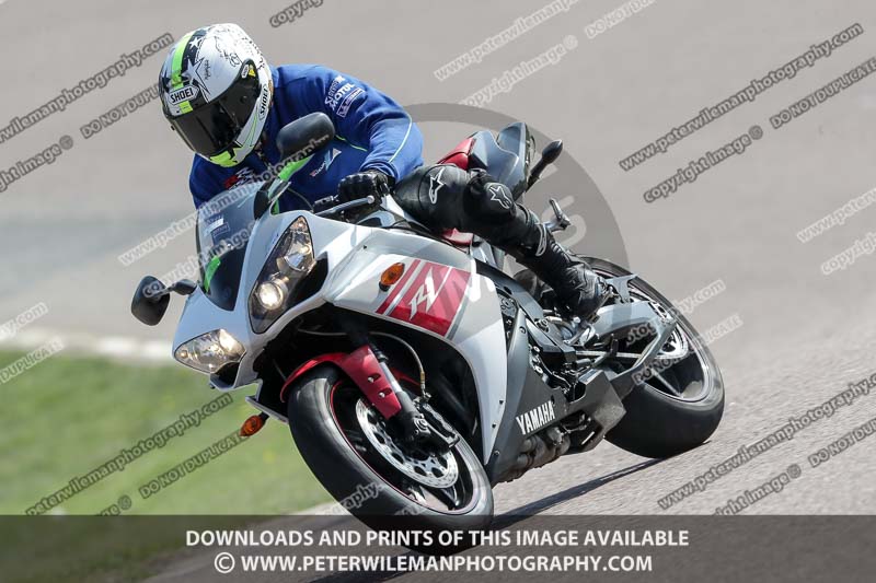 cadwell park;cadwell park photographs;cadwell trackday photographs;enduro digital images;event digital images;eventdigitalimages;peter wileman photography;racing digital images;trackday digital images;trackday photos