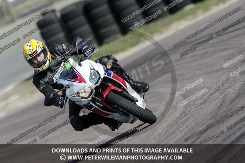 cadwell park;cadwell park photographs;cadwell trackday photographs;enduro digital images;event digital images;eventdigitalimages;peter wileman photography;racing digital images;trackday digital images;trackday photos