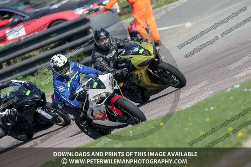 cadwell park;cadwell park photographs;cadwell trackday photographs;enduro digital images;event digital images;eventdigitalimages;peter wileman photography;racing digital images;trackday digital images;trackday photos