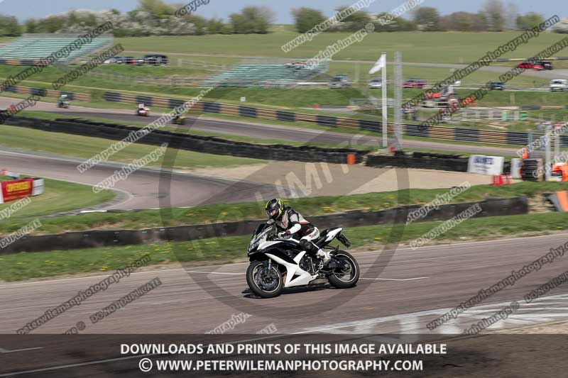 cadwell park;cadwell park photographs;cadwell trackday photographs;enduro digital images;event digital images;eventdigitalimages;peter wileman photography;racing digital images;trackday digital images;trackday photos