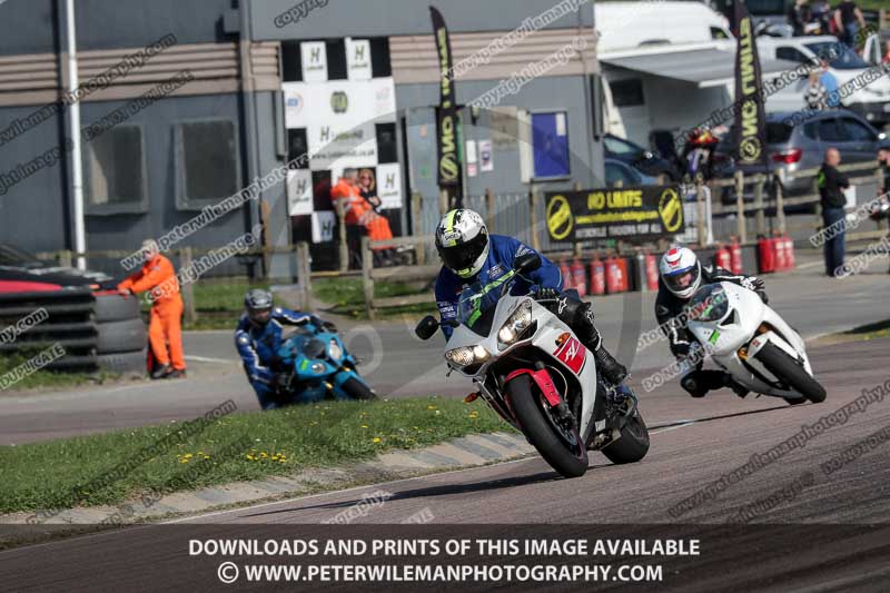 cadwell park;cadwell park photographs;cadwell trackday photographs;enduro digital images;event digital images;eventdigitalimages;peter wileman photography;racing digital images;trackday digital images;trackday photos