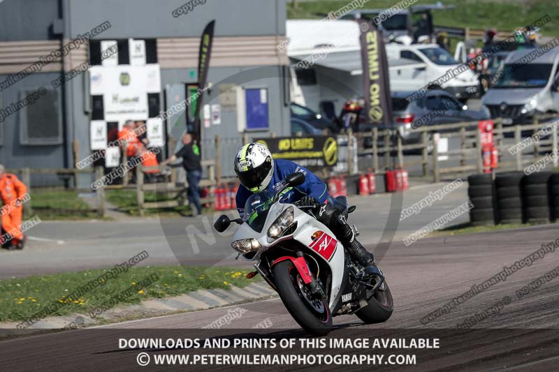 cadwell park;cadwell park photographs;cadwell trackday photographs;enduro digital images;event digital images;eventdigitalimages;peter wileman photography;racing digital images;trackday digital images;trackday photos
