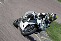cadwell-park;cadwell-park-photographs;cadwell-trackday-photographs;enduro-digital-images;event-digital-images;eventdigitalimages;peter-wileman-photography;racing-digital-images;trackday-digital-images;trackday-photos