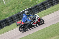 cadwell-park;cadwell-park-photographs;cadwell-trackday-photographs;enduro-digital-images;event-digital-images;eventdigitalimages;peter-wileman-photography;racing-digital-images;trackday-digital-images;trackday-photos