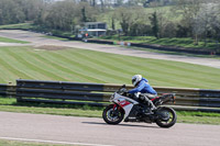 cadwell-park;cadwell-park-photographs;cadwell-trackday-photographs;enduro-digital-images;event-digital-images;eventdigitalimages;peter-wileman-photography;racing-digital-images;trackday-digital-images;trackday-photos