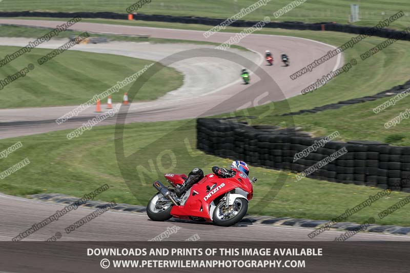 cadwell park;cadwell park photographs;cadwell trackday photographs;enduro digital images;event digital images;eventdigitalimages;peter wileman photography;racing digital images;trackday digital images;trackday photos