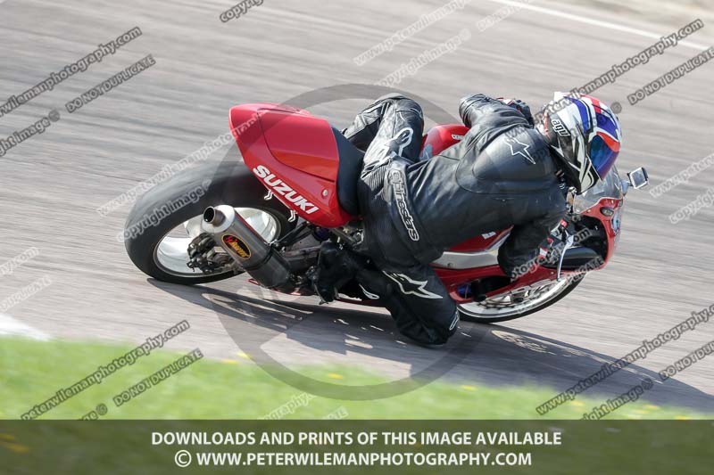 cadwell park;cadwell park photographs;cadwell trackday photographs;enduro digital images;event digital images;eventdigitalimages;peter wileman photography;racing digital images;trackday digital images;trackday photos