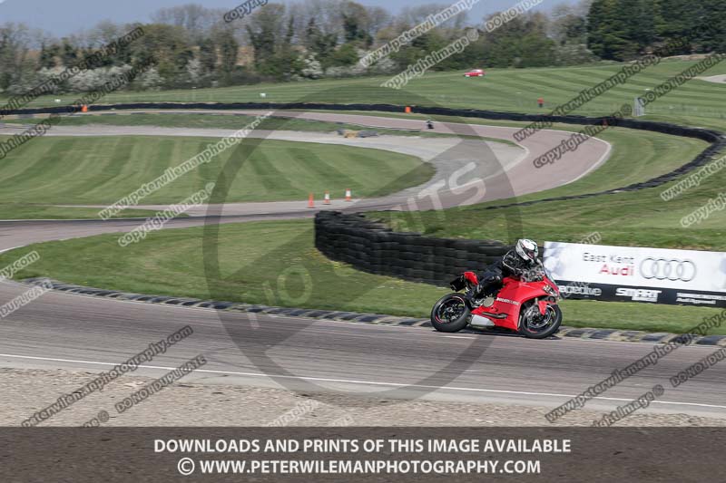 cadwell park;cadwell park photographs;cadwell trackday photographs;enduro digital images;event digital images;eventdigitalimages;peter wileman photography;racing digital images;trackday digital images;trackday photos